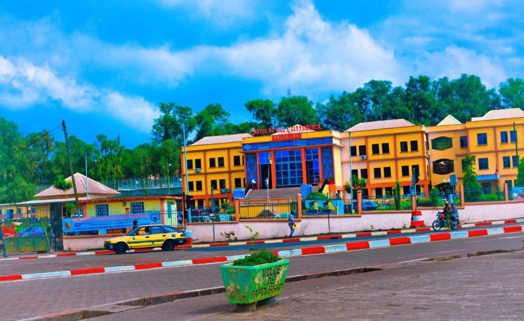 Hôtel de Ville de Bafoussam — La Mairie, City Council