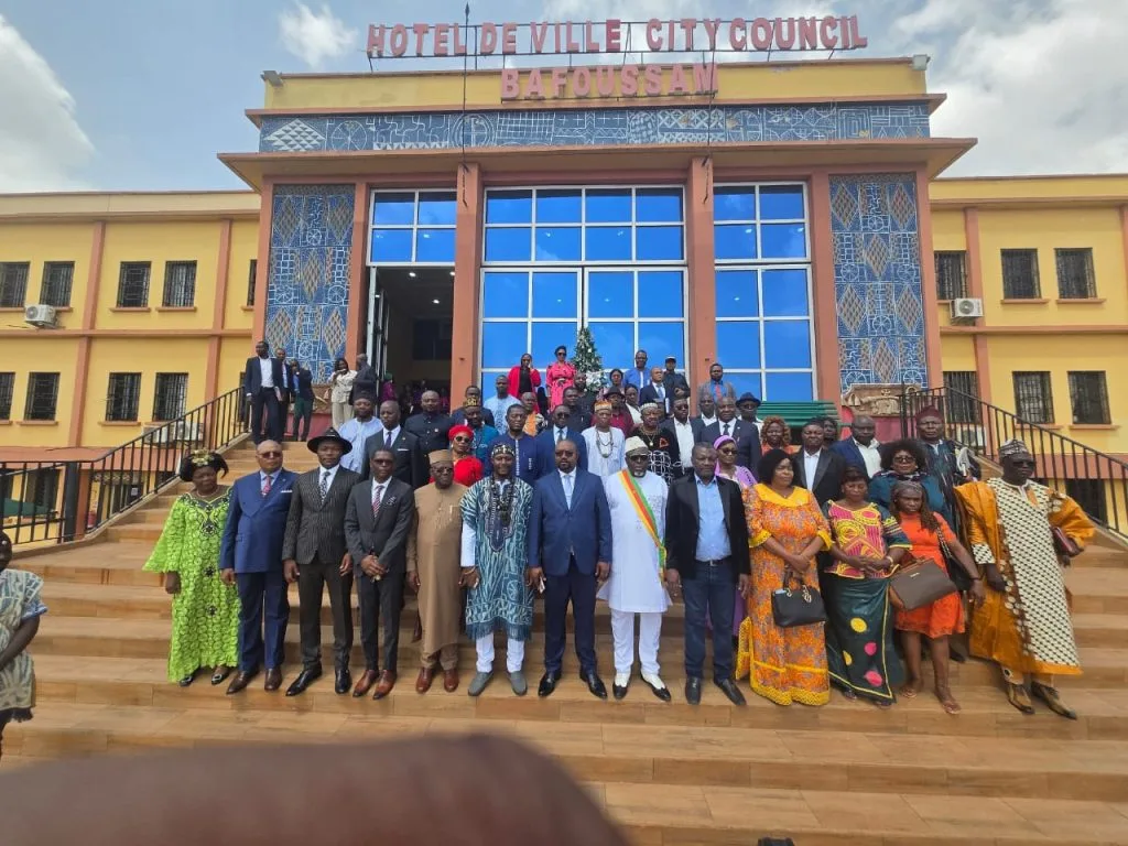 Session budgétaire 2025: Le Conseil de la Communauté Urbaine de Bafoussam adopte un budget de 7,5 milliards de FCFA pour l’exercice 2026