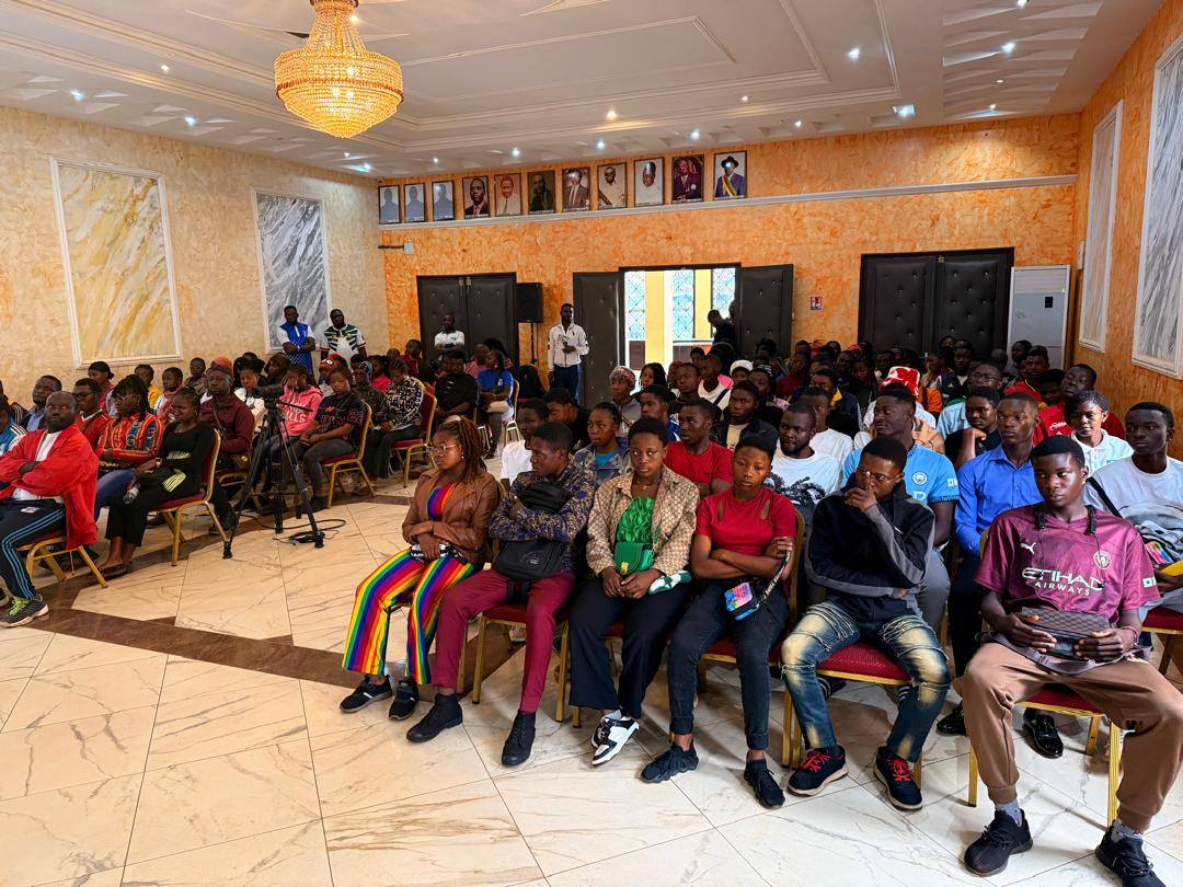 Les étudiants de Bafoussam s’engagent aux côtés de la Communauté Urbaine pour les stages de vacances 2025
