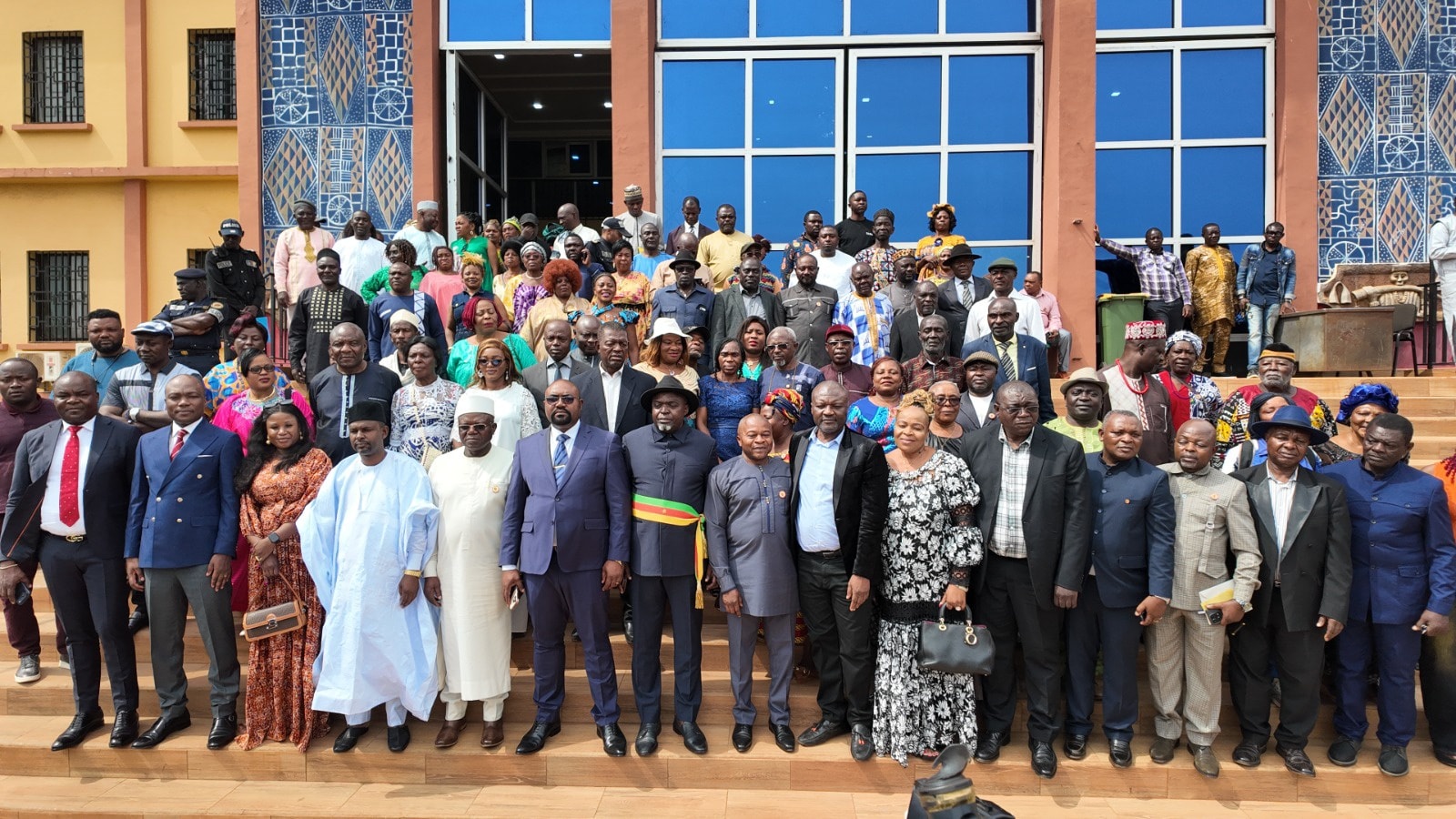 É𝕝𝕖𝕔𝕥𝕚𝕠𝕟 𝕕𝕖𝕤 𝔸𝕕𝕛𝕠𝕚𝕟𝕥𝕤 𝕒𝕦 𝕄𝕒𝕚𝕣𝕖 𝕕𝕖 𝕝𝕒 𝕍𝕚𝕝𝕝𝕖 𝕕𝕖 𝔹𝕒𝕗𝕠𝕦𝕤𝕤𝕒𝕞 : 𝕝𝕖 ℂ𝕠𝕟𝕤𝕖𝕚𝕝 𝕄𝕦𝕟𝕚𝕔𝕚𝕡𝕒𝕝 𝕣𝕖𝕟𝕠𝕦𝕧𝕖𝕝𝕝𝕖 𝕤𝕠𝕟 𝕖𝕩é𝕔𝕦𝕥𝕚𝕗