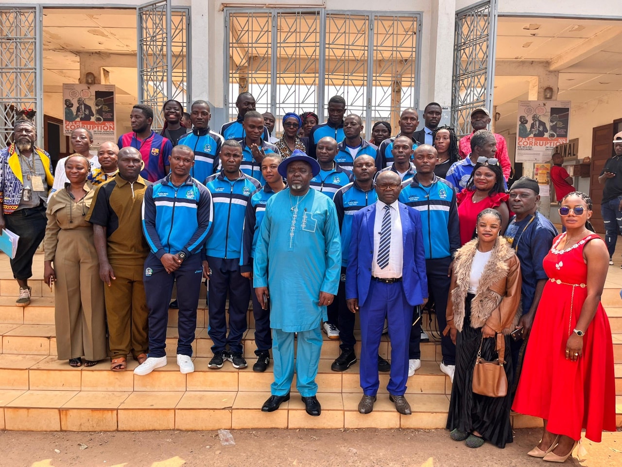 𝟙𝟜 𝕒𝕘𝕖𝕟𝕥𝕤 𝕕𝕖 𝕝𝕒 ℙ𝕠𝕝𝕚𝕔𝕖 𝕄𝕦𝕟𝕚𝕔𝕚𝕡𝕒𝕝𝕖 𝕕𝕖 𝕝𝕒 ℂ𝕠𝕞𝕞𝕦𝕟𝕒𝕦𝕥é 𝕌𝕣𝕓𝕒𝕚𝕟𝕖 𝕕𝕖 𝔹𝕒𝕗𝕠𝕦𝕤𝕤𝕒𝕞 𝕠𝕟𝕥 𝕡𝕣ê𝕥é 𝕤𝕖𝕣𝕞𝕖𝕟𝕥